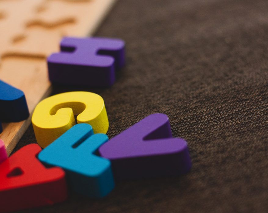 Klocki drewniane literki.